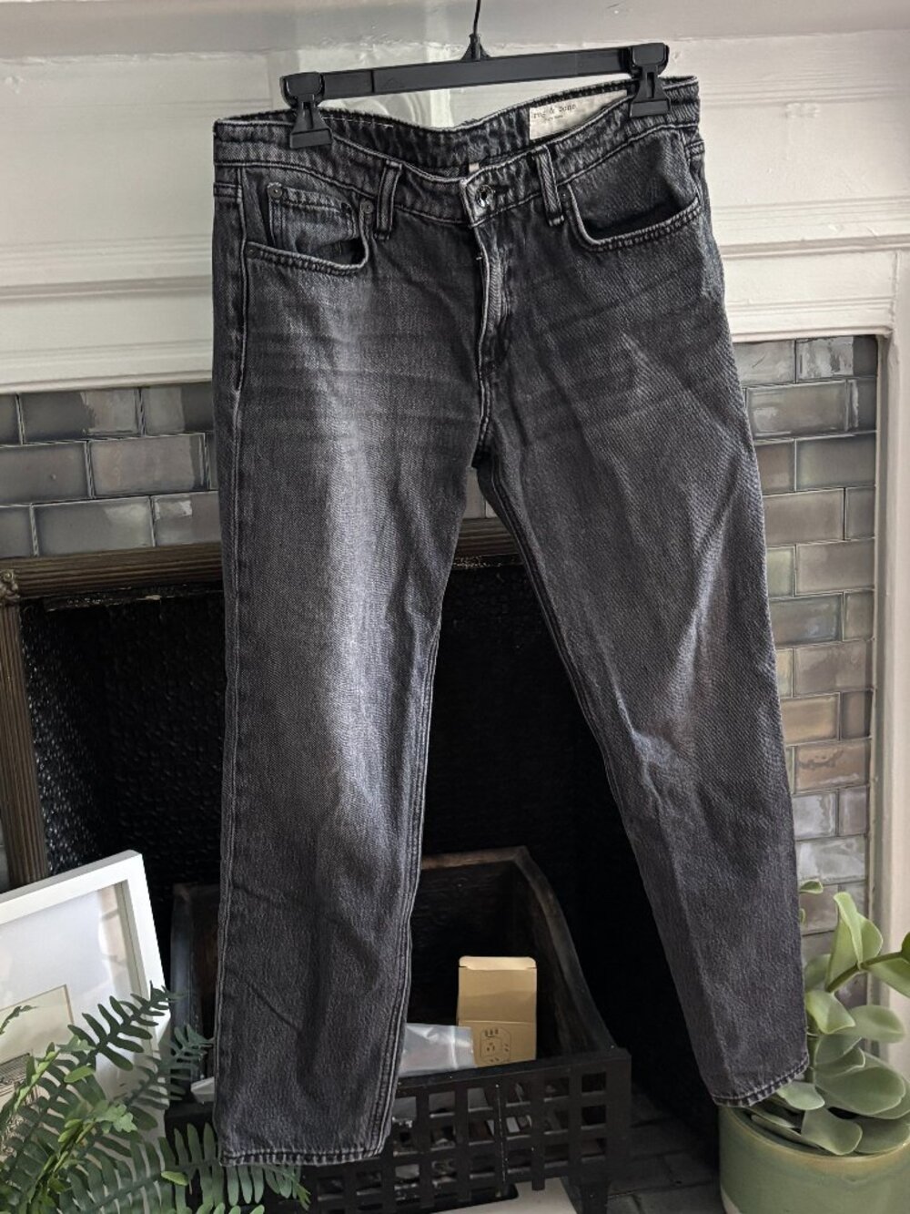 Rag & Bone size 28 medium rise straight leg jeans